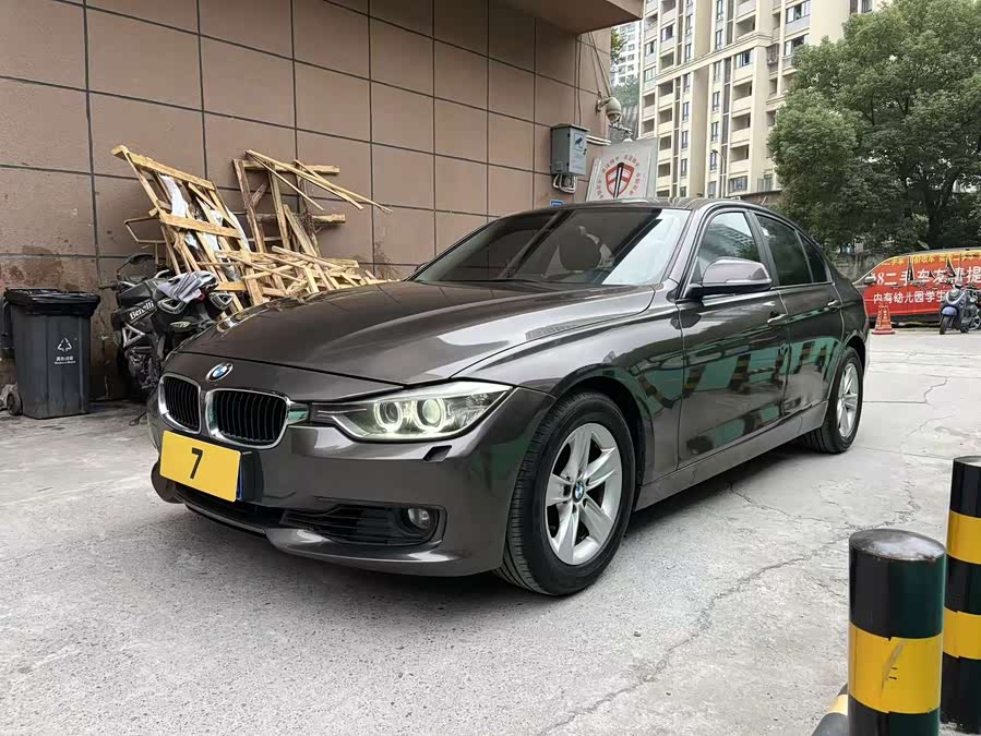 BMW 3 Series 2014, фото 1