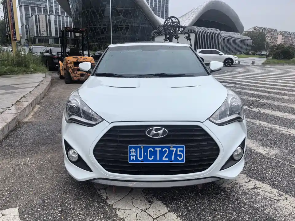Hyundai Veloster