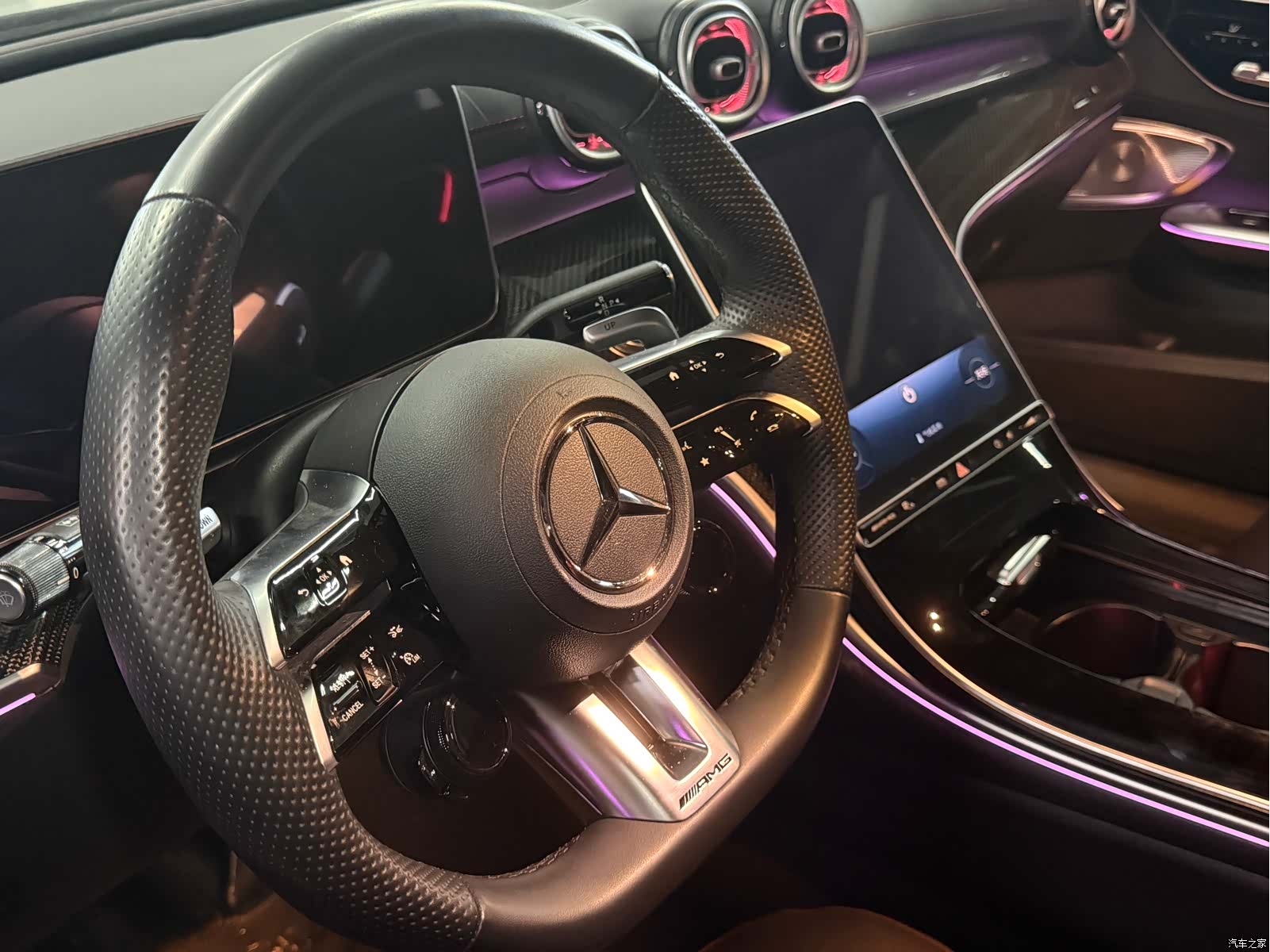Mercedes-Benz C-Class, 2024 8