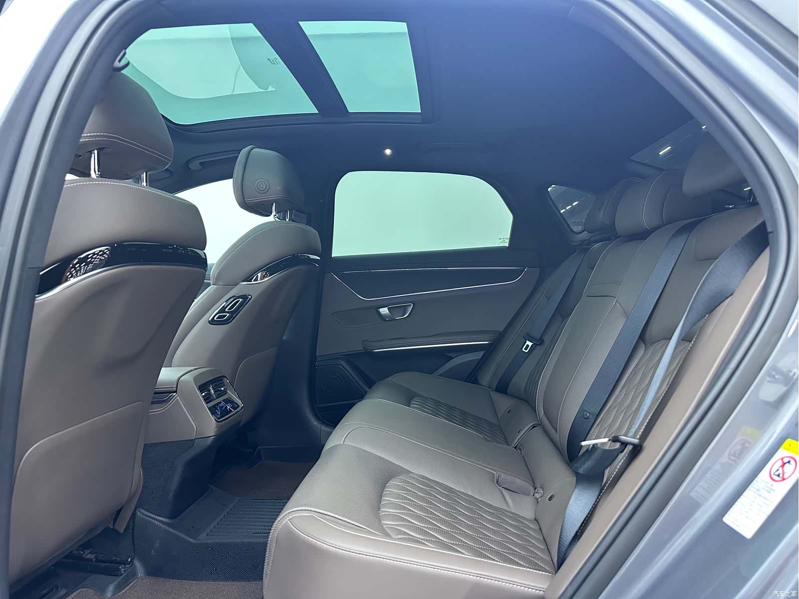 BYD Han, 2021 17