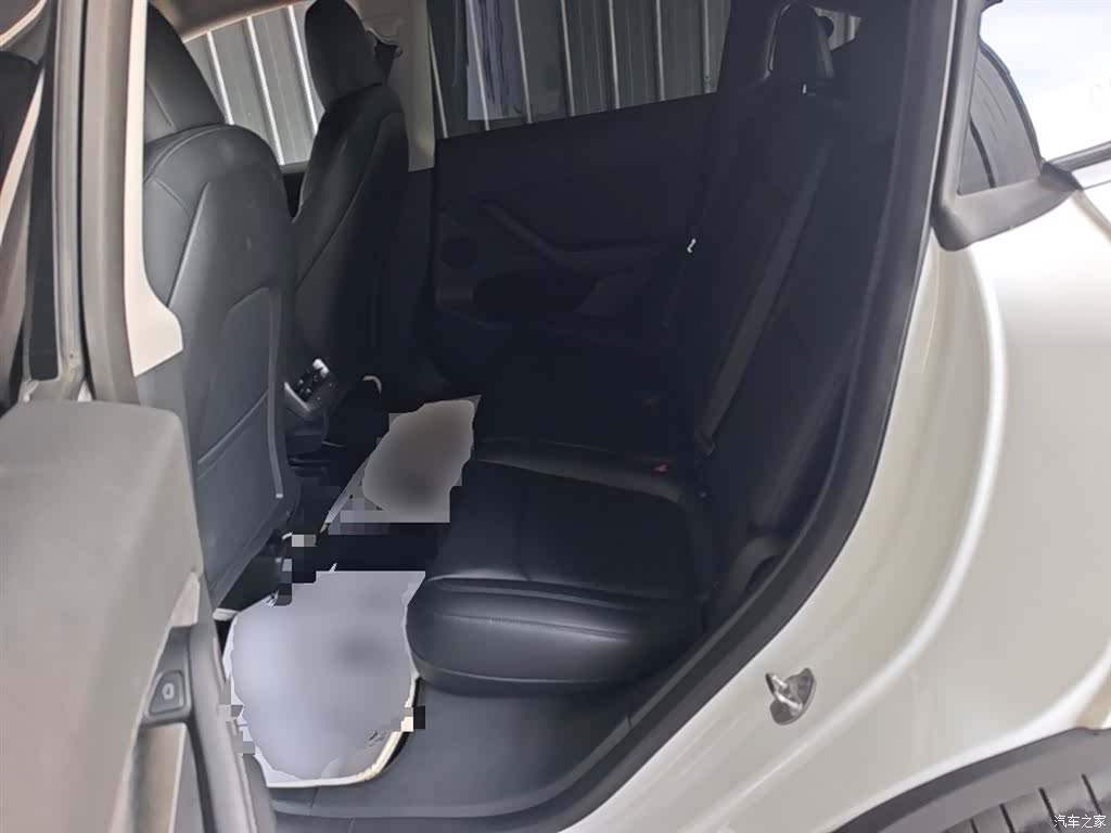Tesla Model Y, 2022 17