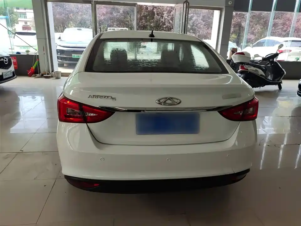 Chery Arrizo 5