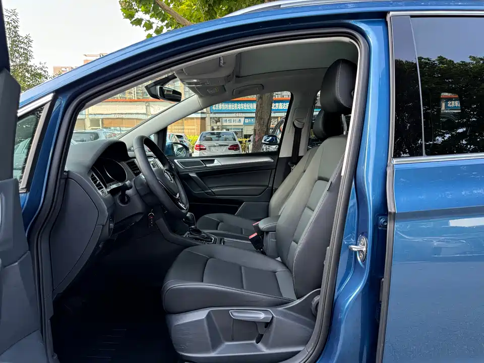 Volkswagen Golf*Jiayu