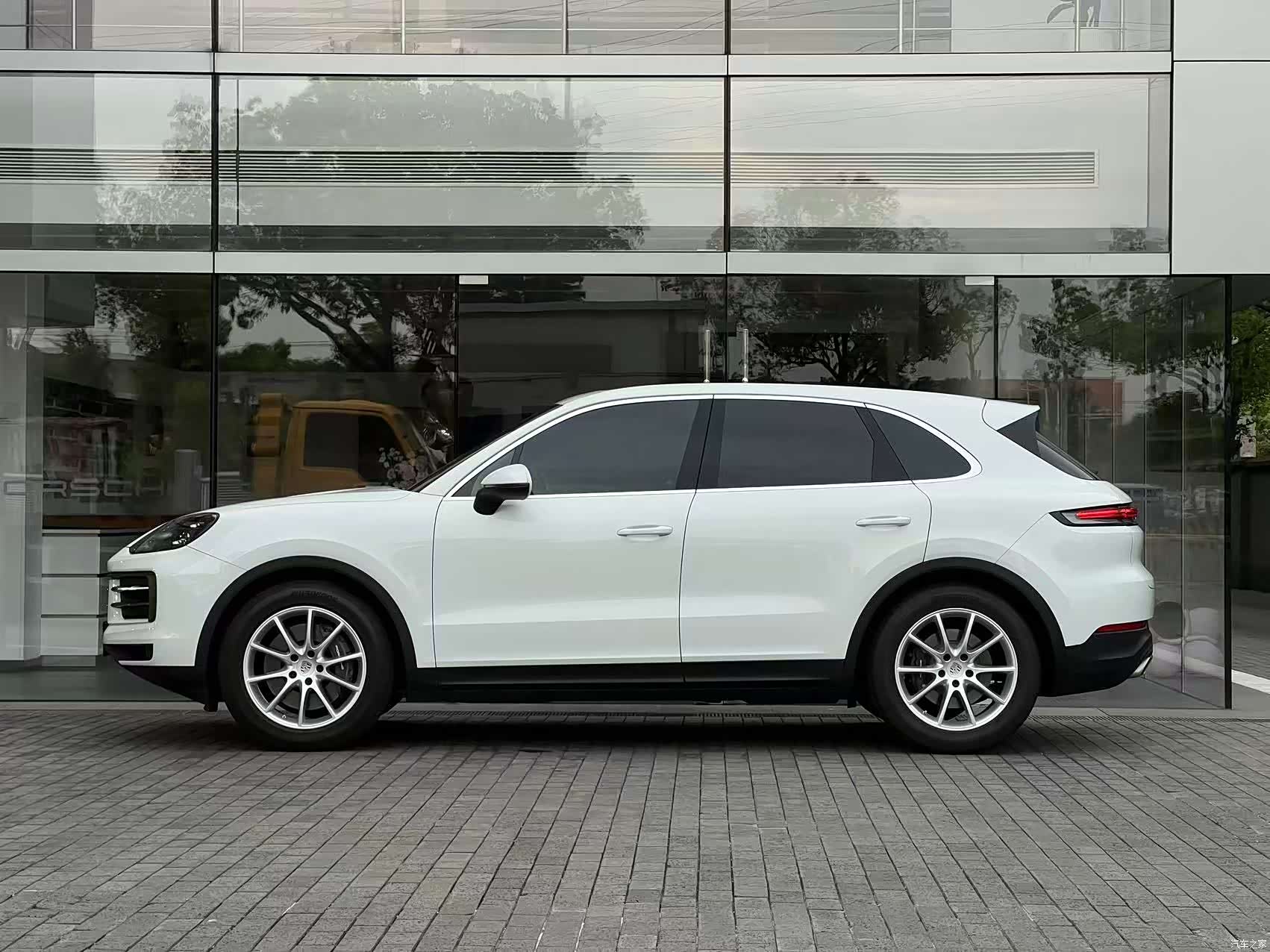 Porsche Cayenne, 2023 2