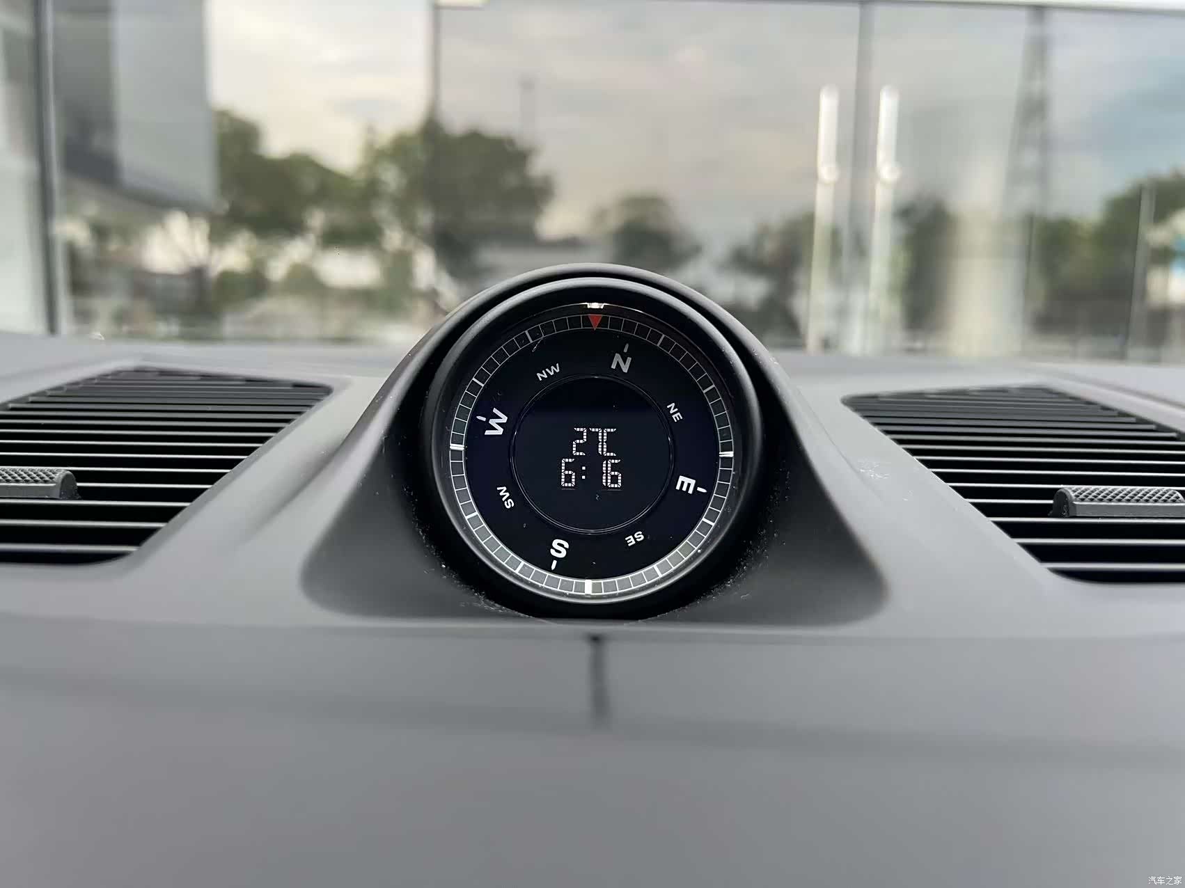 Porsche Cayenne, 2023 13