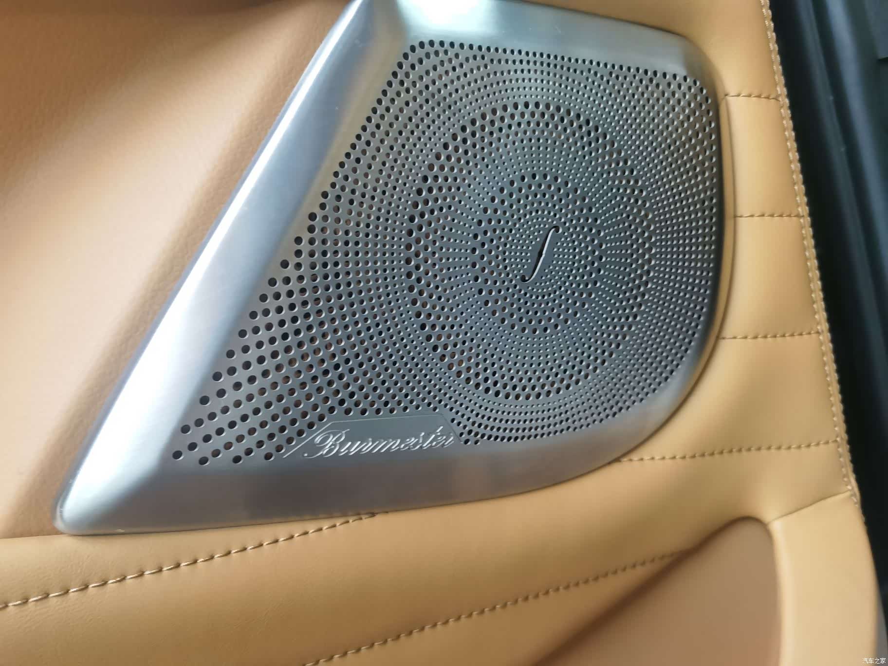 Mercedes-Benz 7, 2020 18
