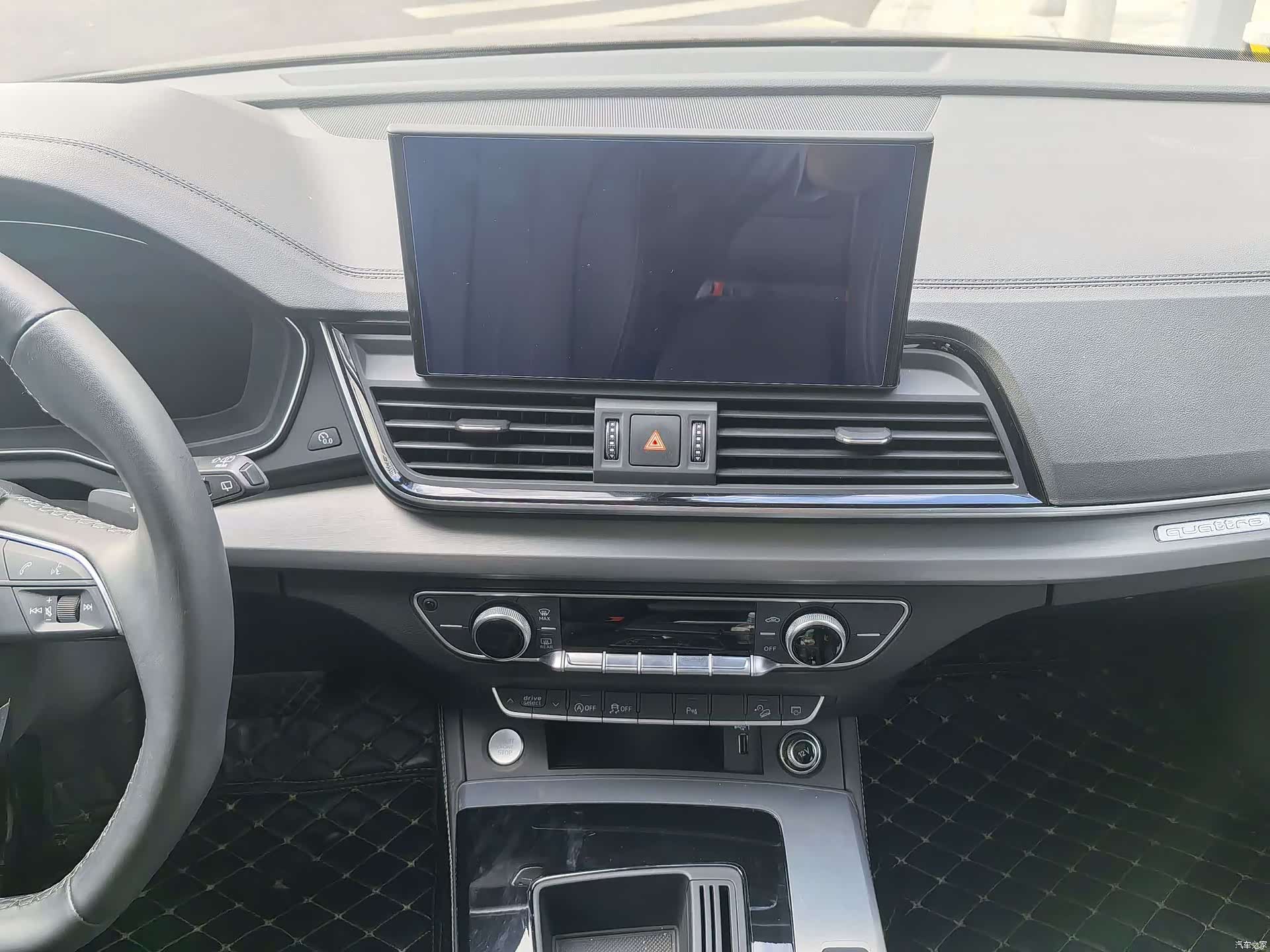 Audi Q5L, 2023 все фото