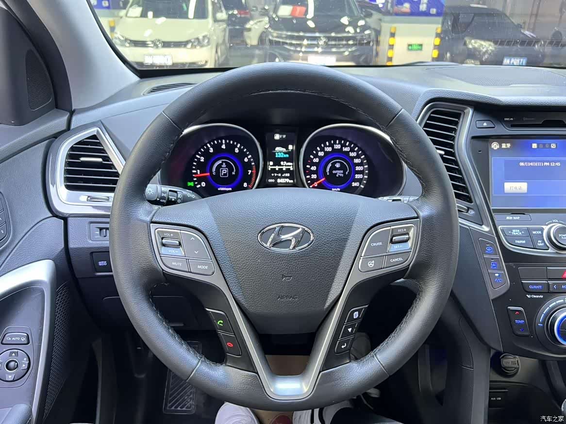 Hyundai Santa Fe, 2015 6