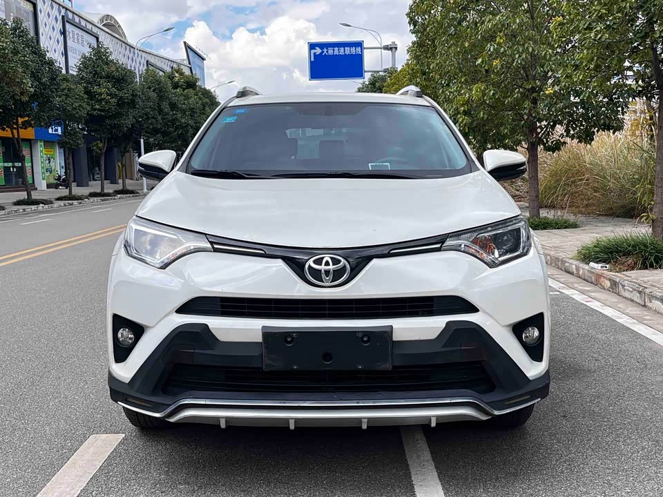 Toyota RAV4 Rongfang