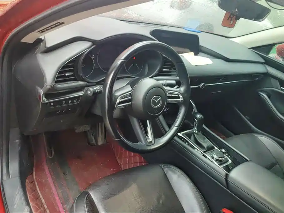 Mazda 3 Angkesaila