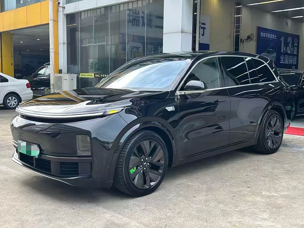 Li Auto L8