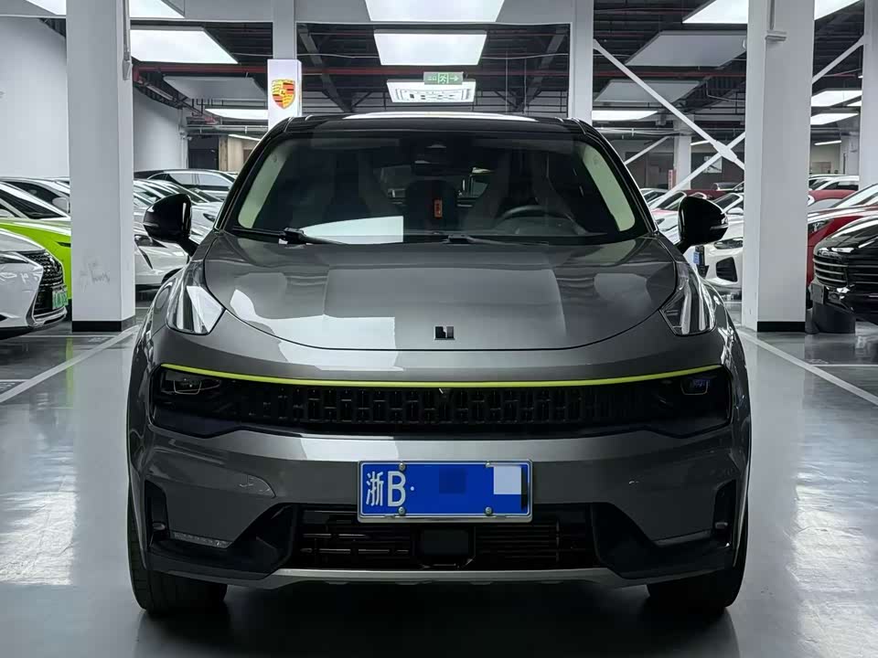Lynk & Co 05
