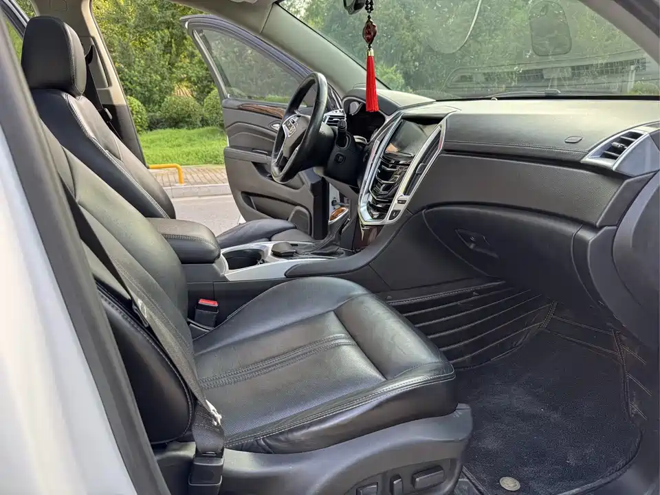 Cadillac SRX