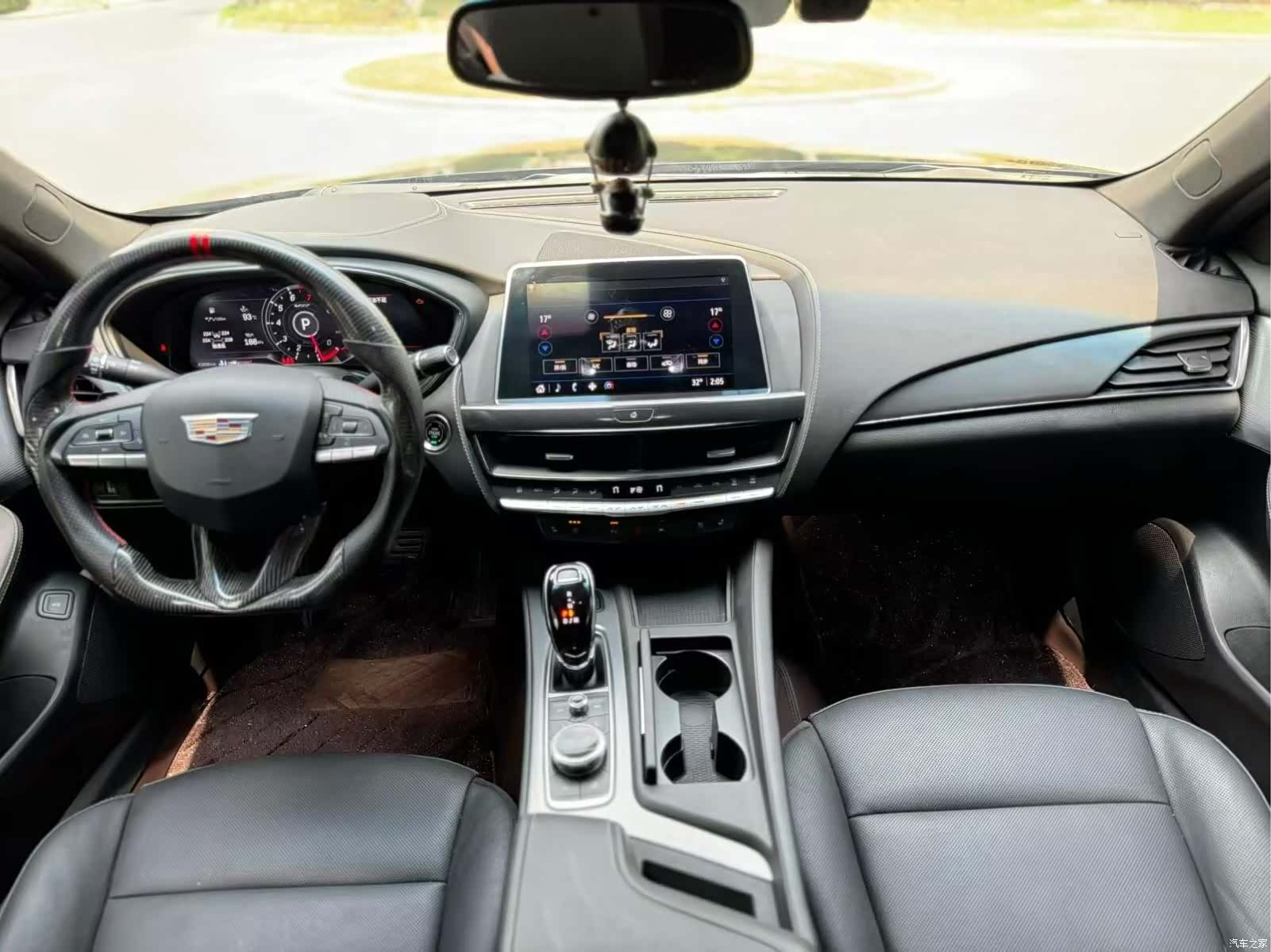 Cadillac CT5, 2023 все фото