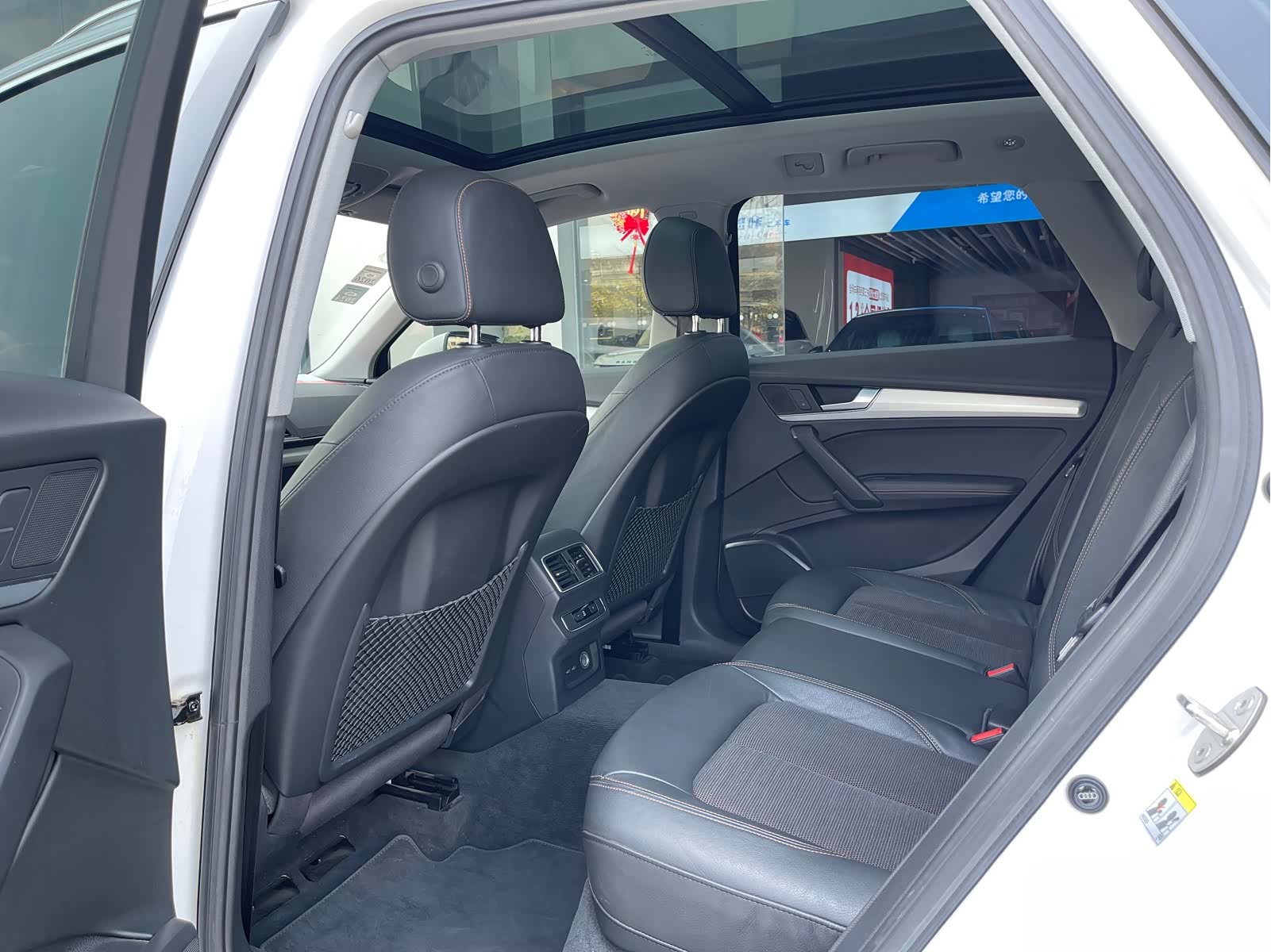 Audi Q5L, 2018 11