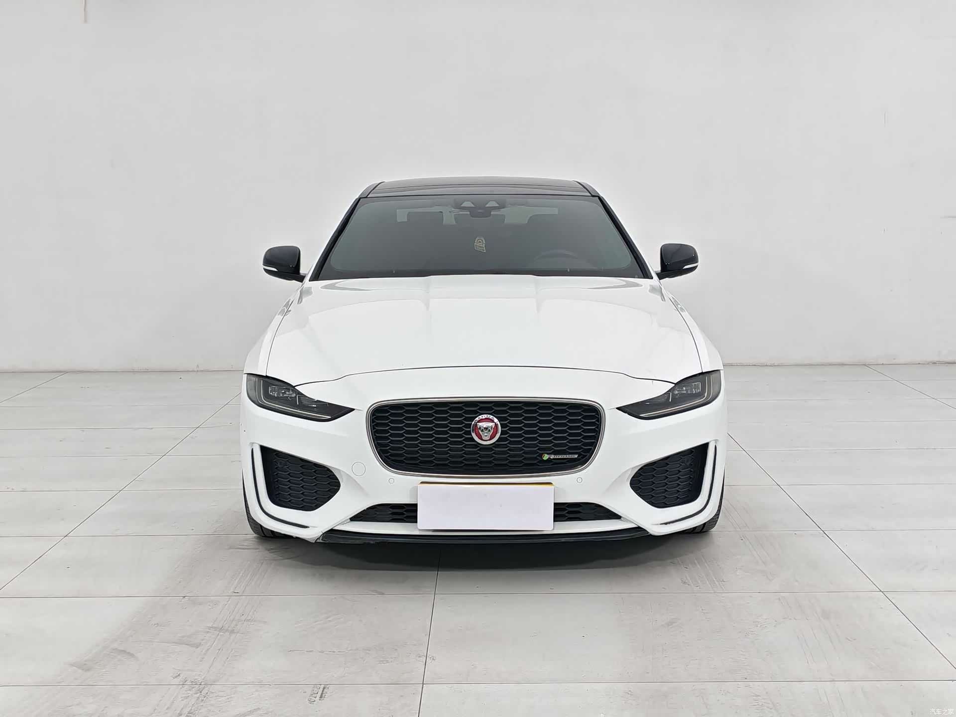 Land Rover XEL, 2021 все фото