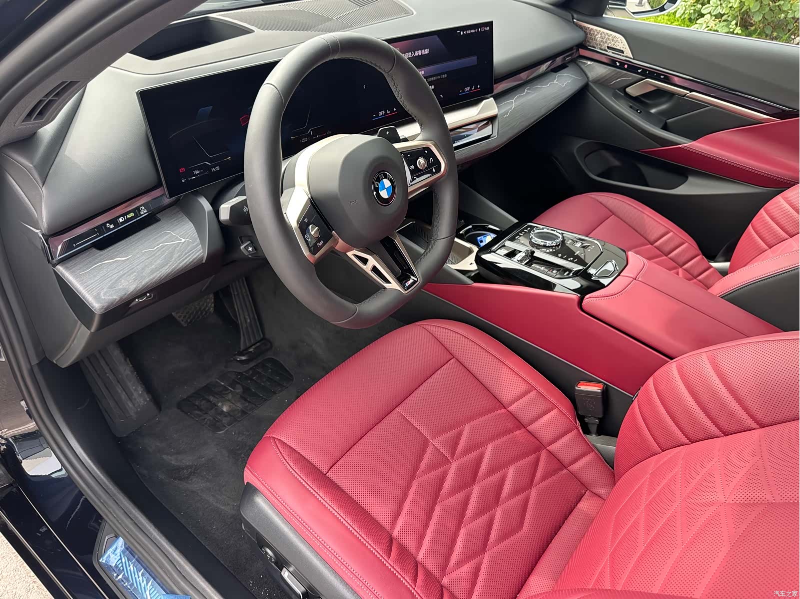 BMW 5 Series, 2024 все фото