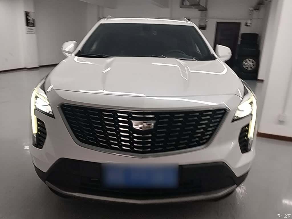 Cadillac XT4, 2021 3