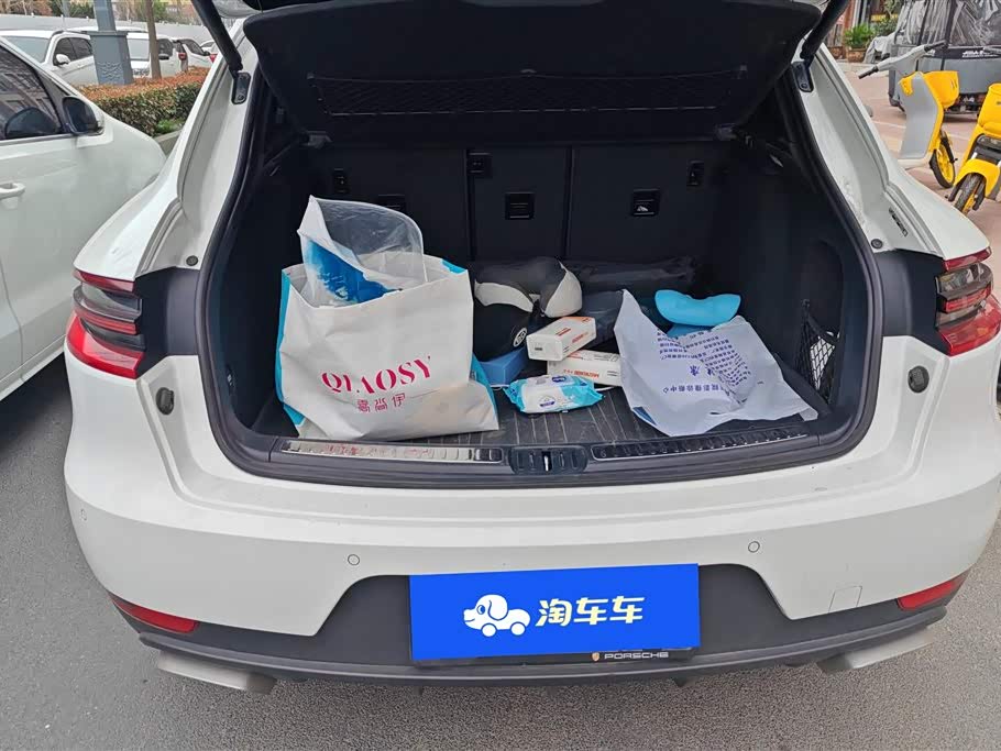 Porsche Macan Porsche Macan