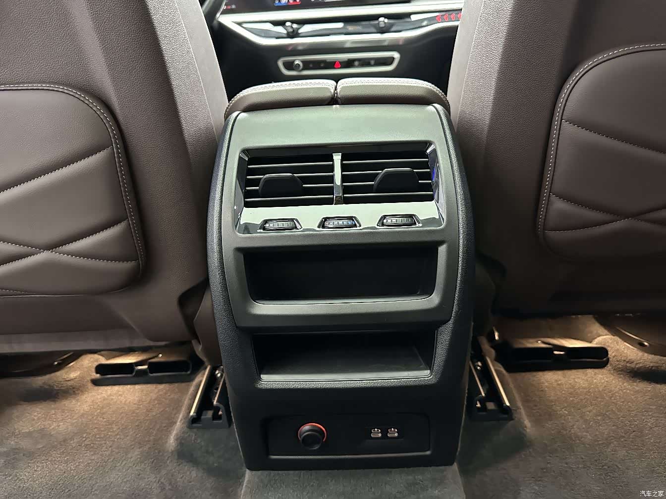 BMW X5, 2026 18