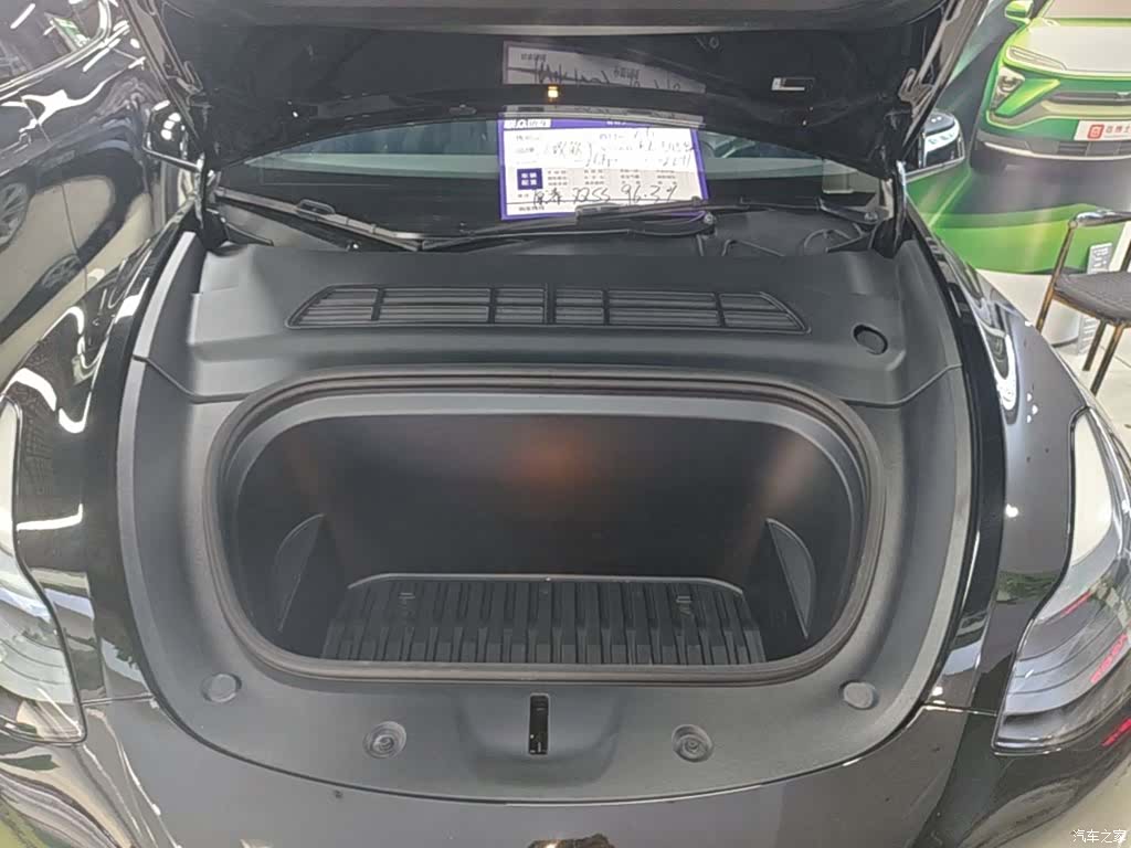 Tesla Model Y, 2022 20