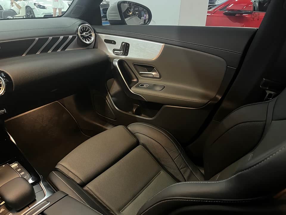 Mercedes-Benz CLA AMG