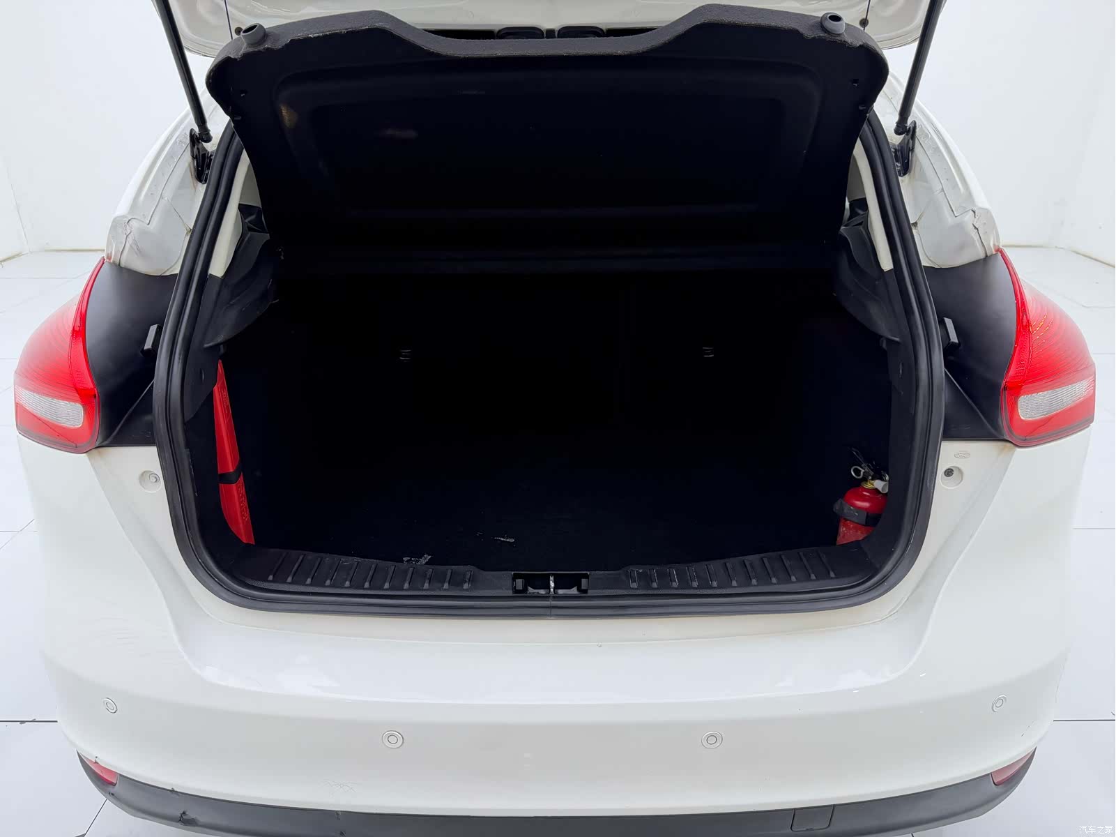 Ford Focus, 2015 18
