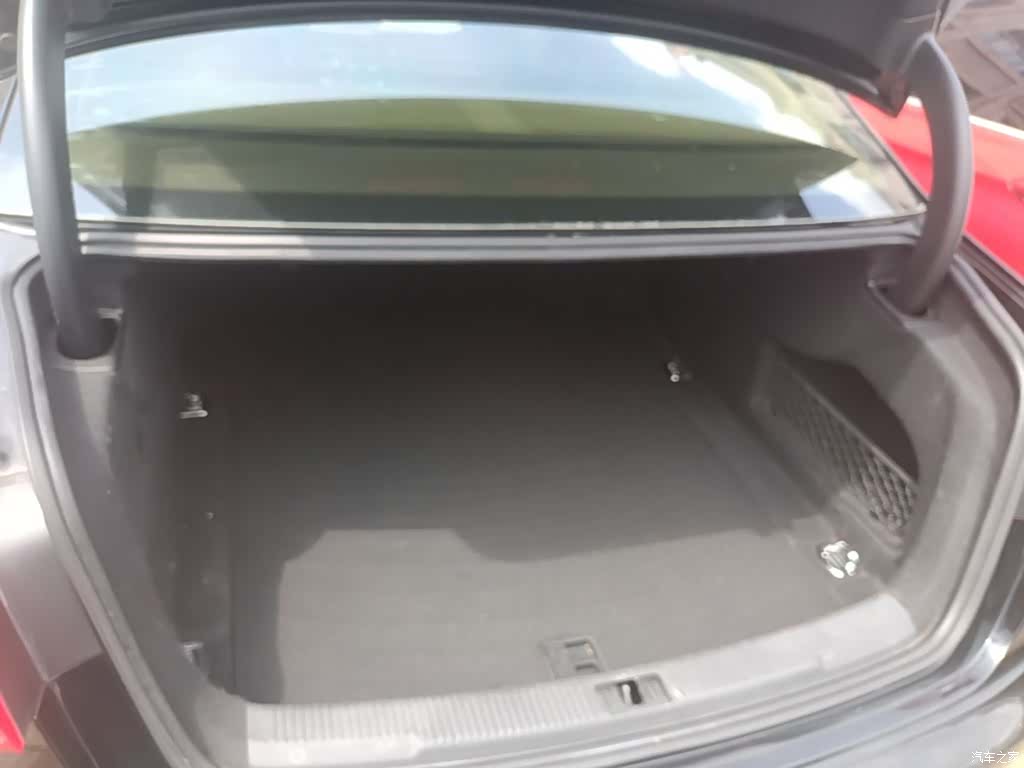 Audi A6L, 2016 15
