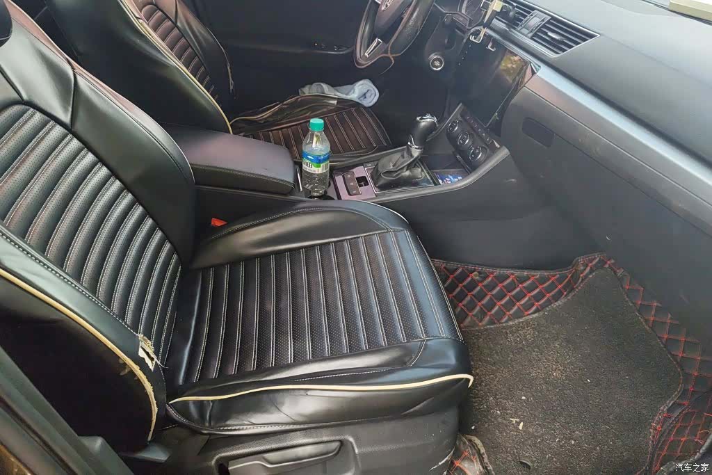 Skoda Superb, 2018 8
