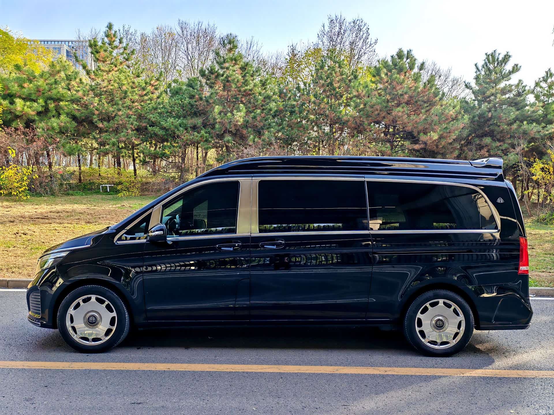 Mercedes-Benz V-Class, 2021 3