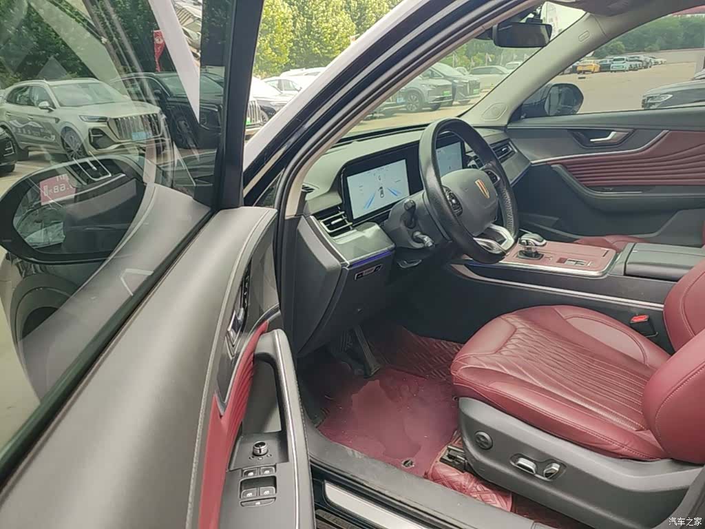 Hongqi HS5, 2024 12