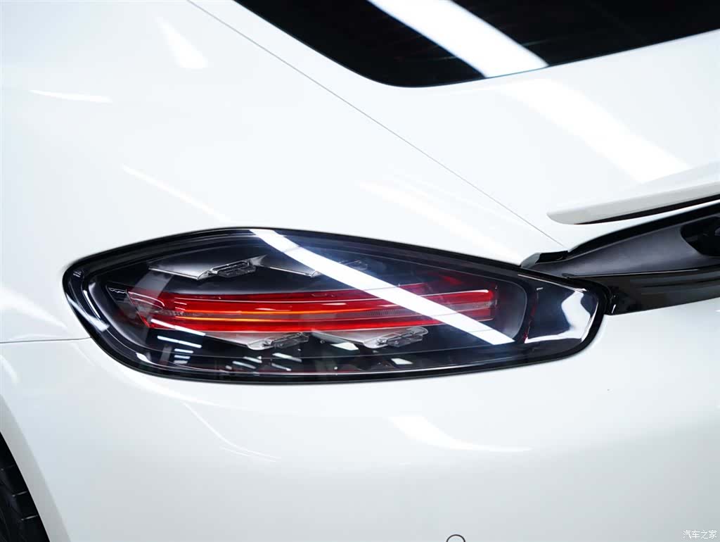Porsche Cayman, 2021 3