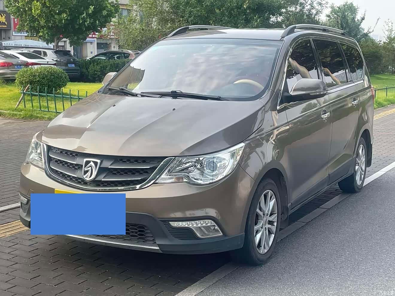 Wuling 730, 2014 1