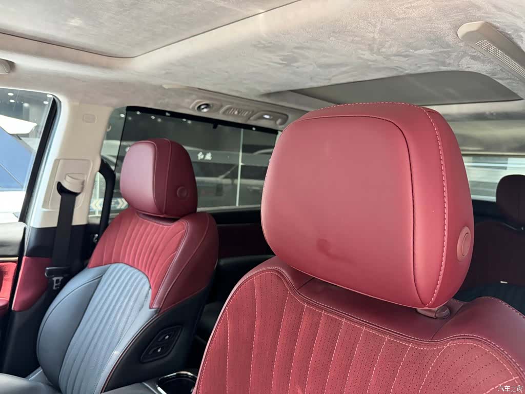 Trumpchi E9, 2025 18