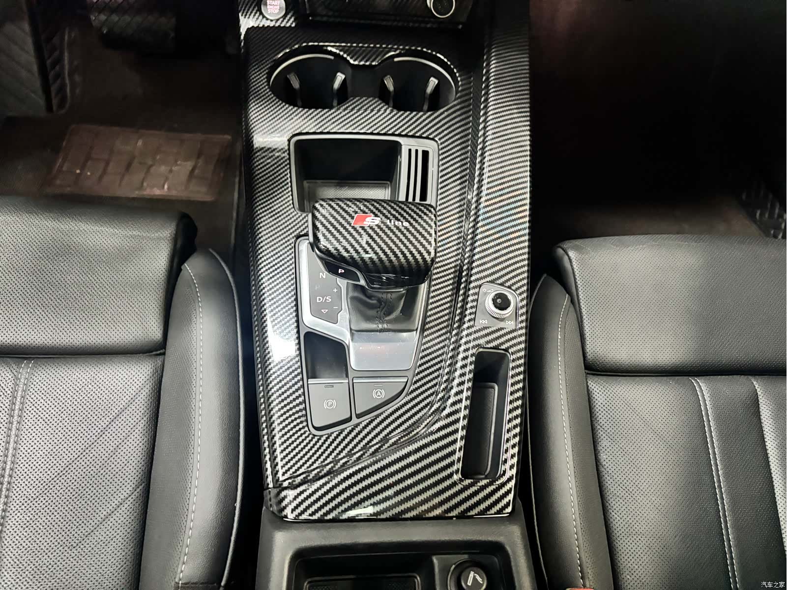 Audi A4L, 2021 11