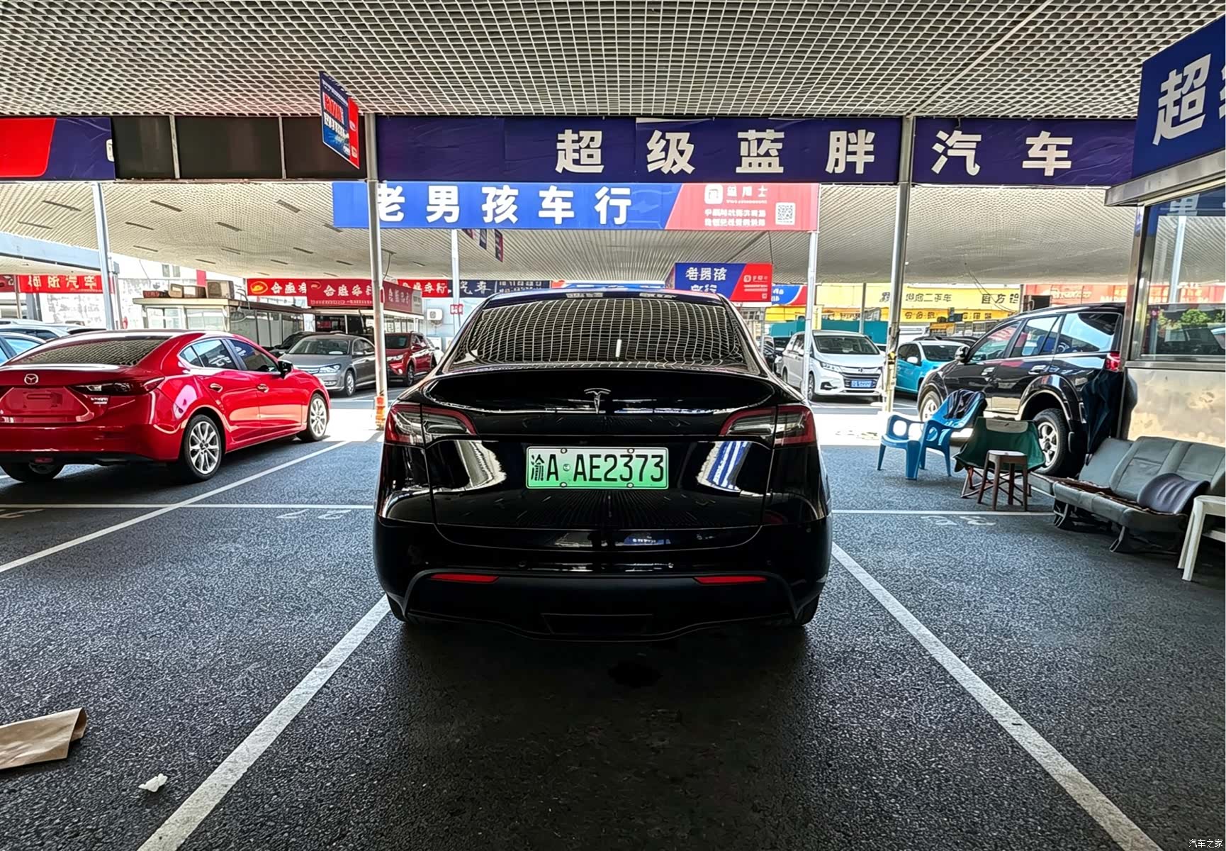 Tesla Model Y, 2023 4