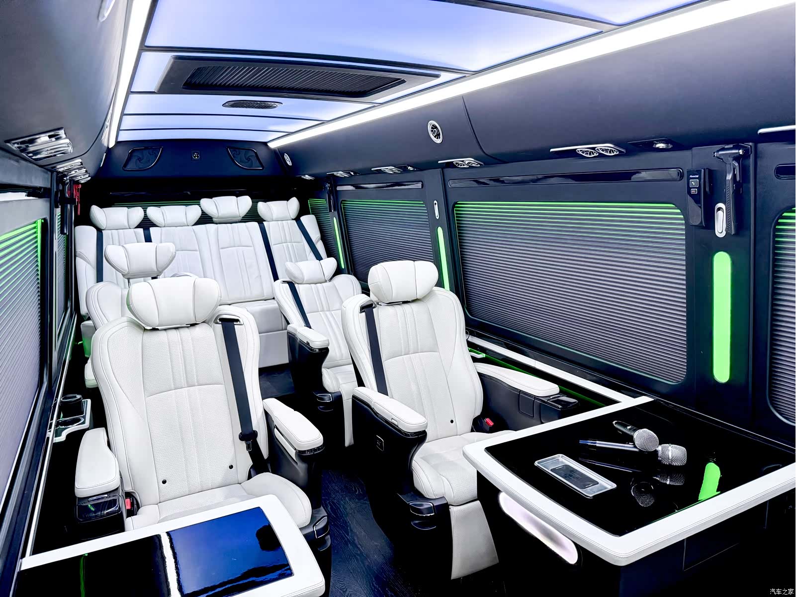 Toyota Coaster, 2022 36