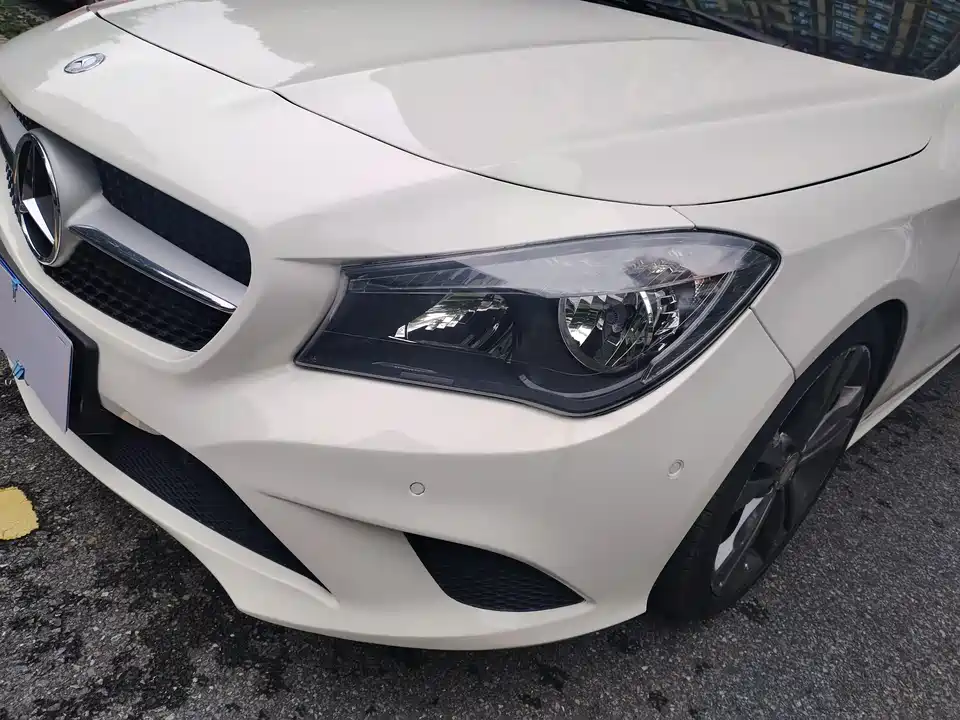 Mercedes-Benz CLA Mercedes-Benz CLA