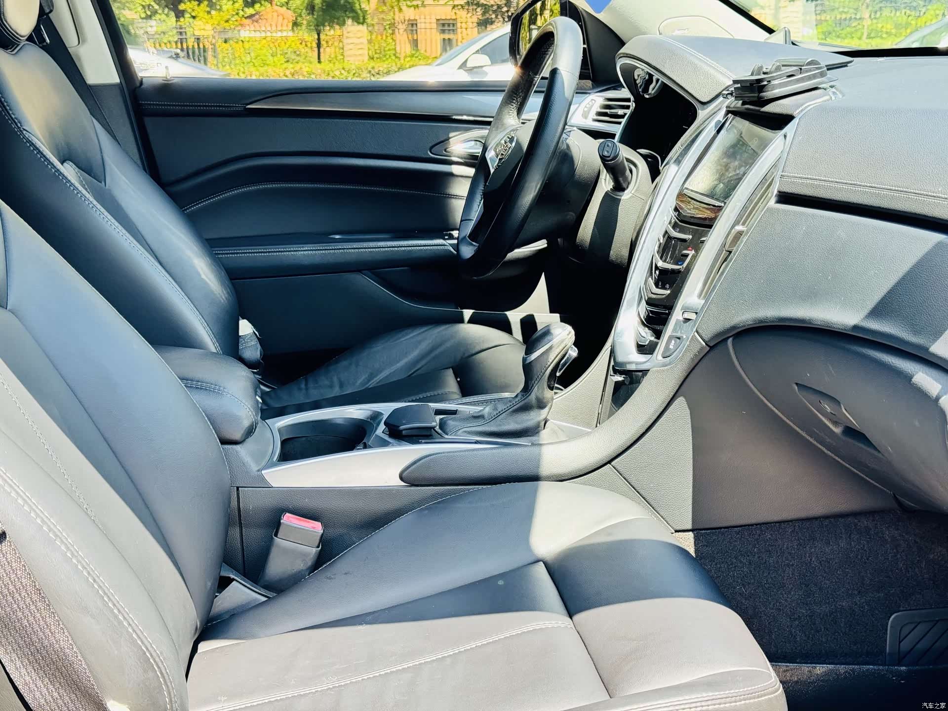 Cadillac SRX, 2014 11