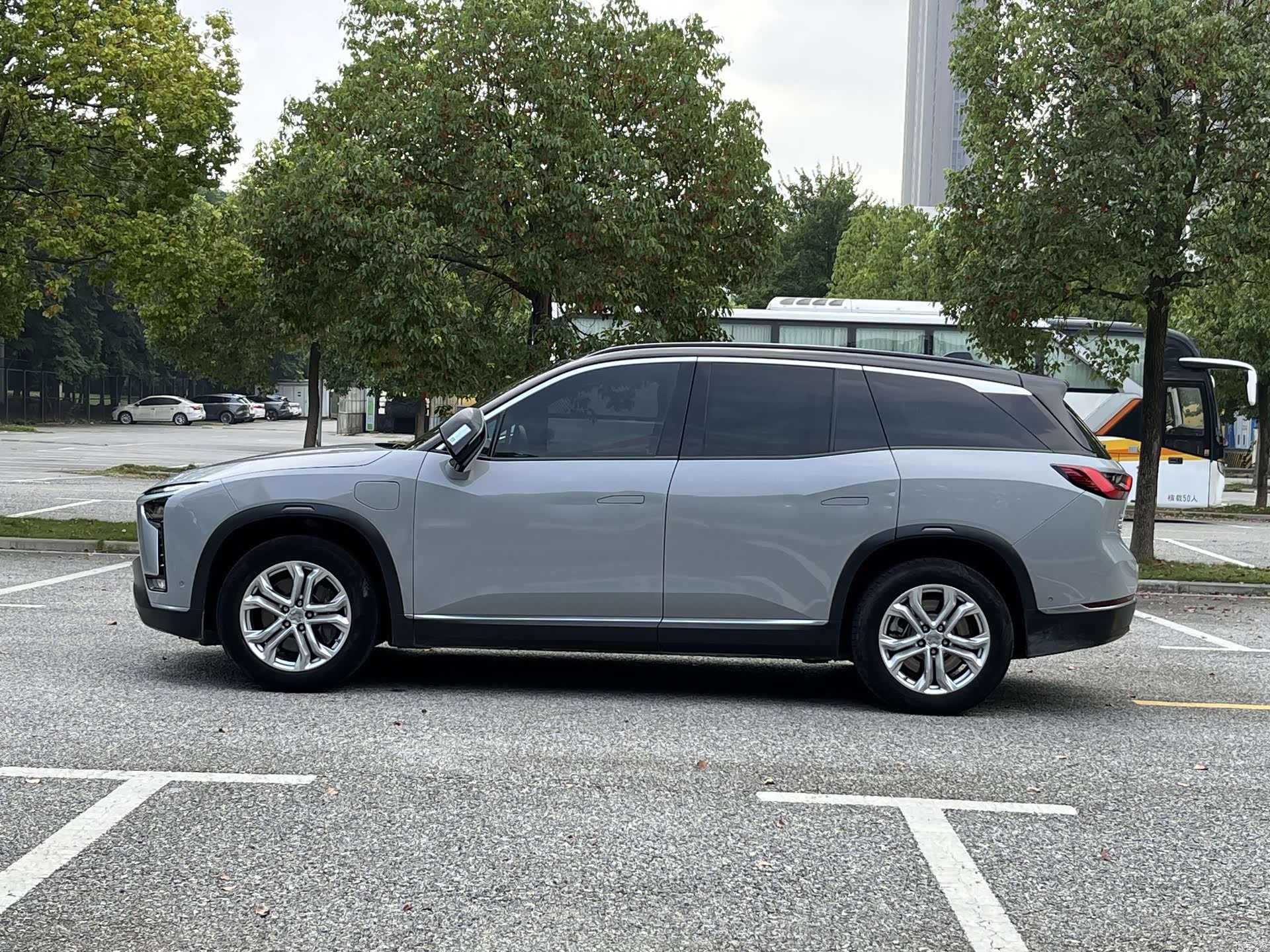 NIO ES8, 2021 10