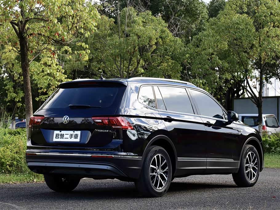 Volkswagen Tiguan L