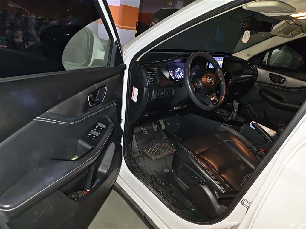 DongFeng S560, 2018 14