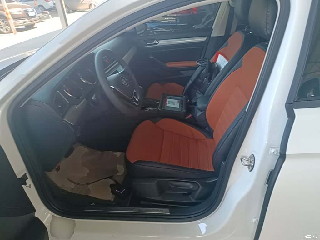 Volkswagen Lamando, 2017 15