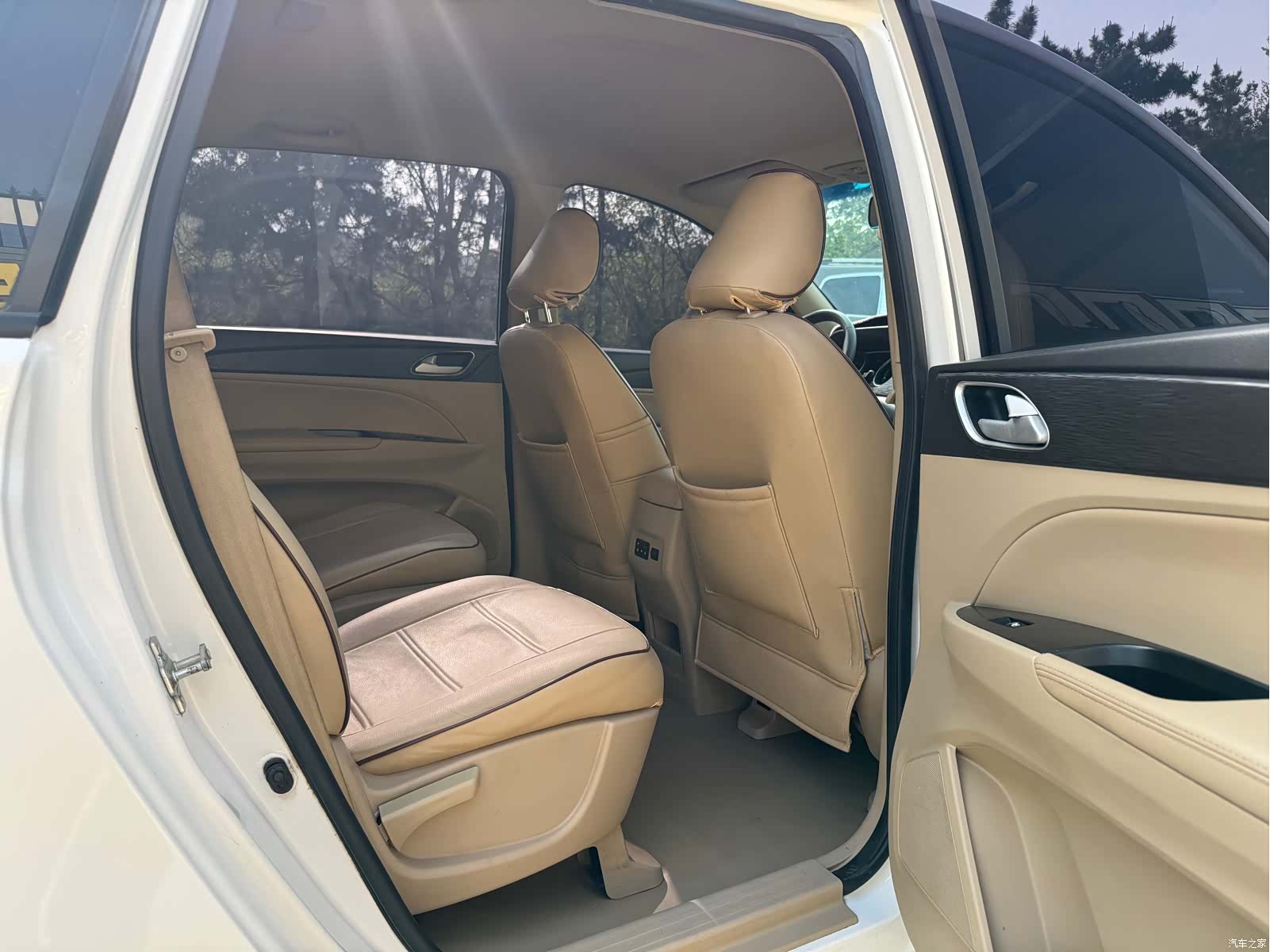 Wuling 730, 2017 13
