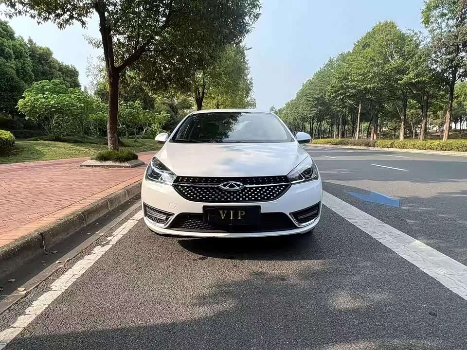 Chery Arrizo 5