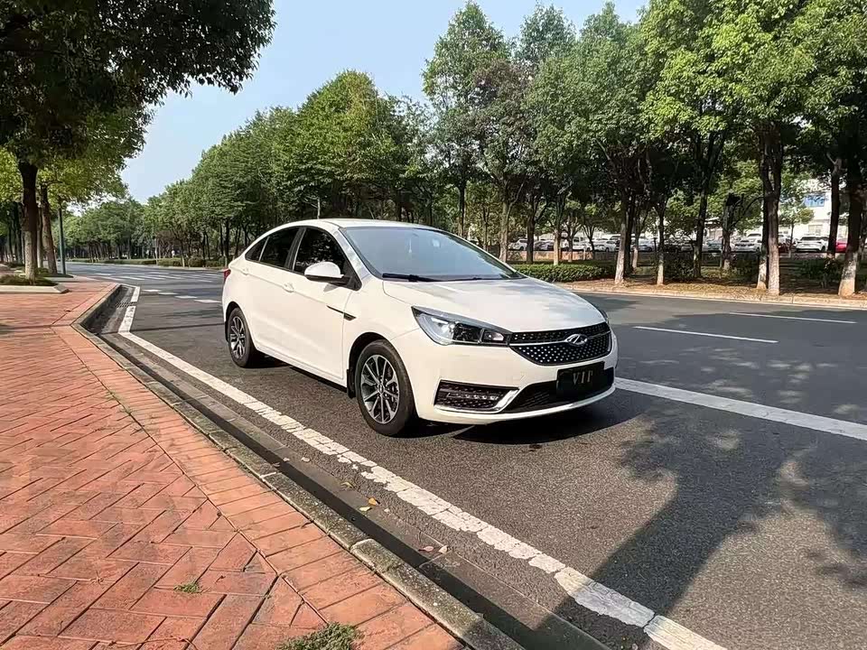 Chery Arrizo 5