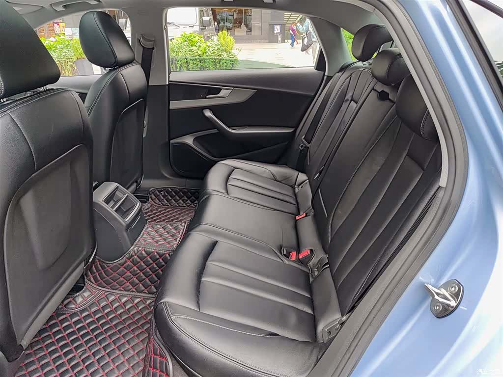 Audi A4L, 2018 8