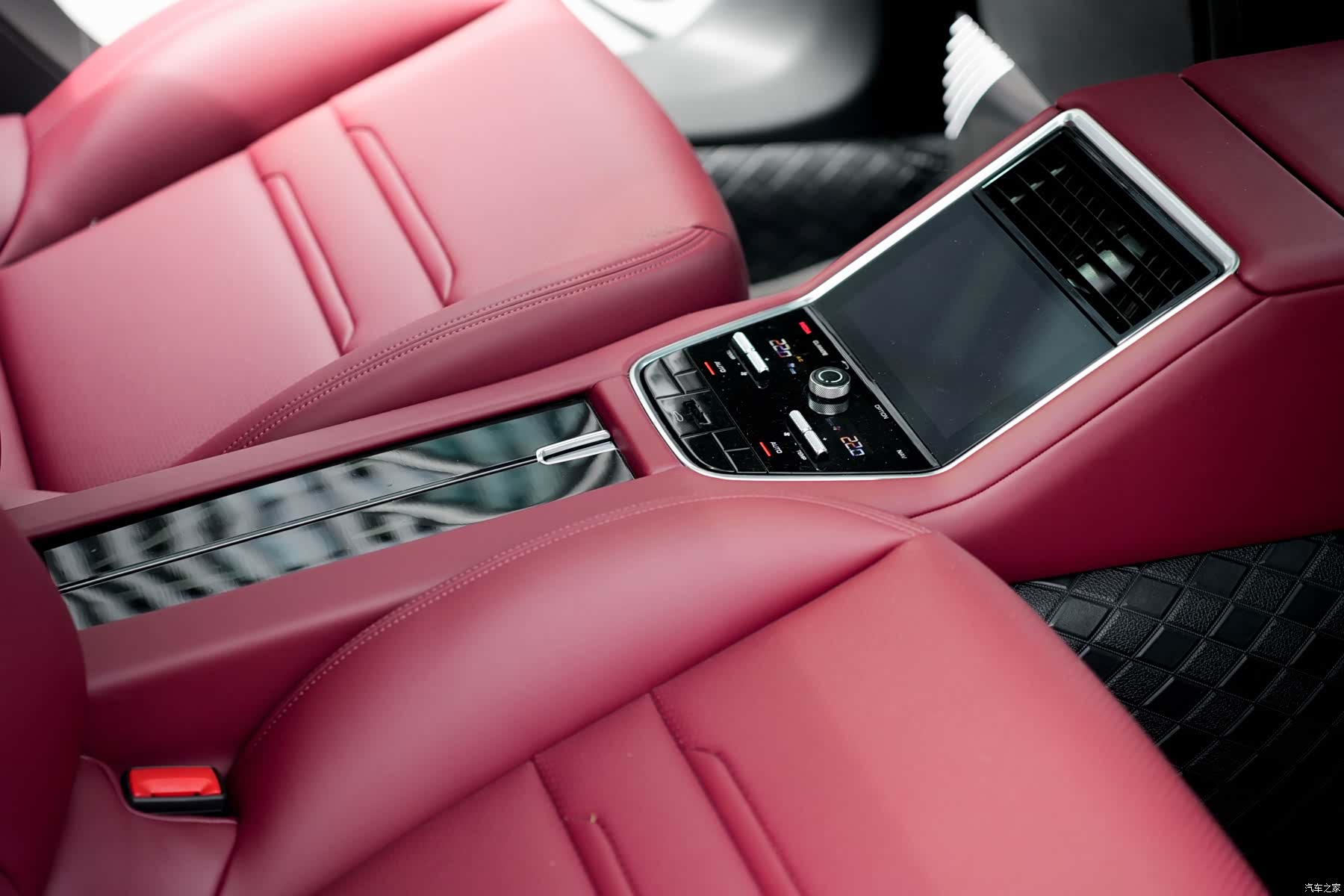 Porsche Panamera, 2019 7