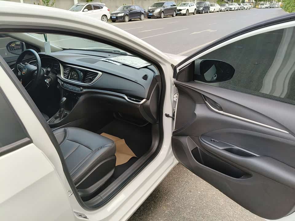 Buick Yinglang Buick Yinglang