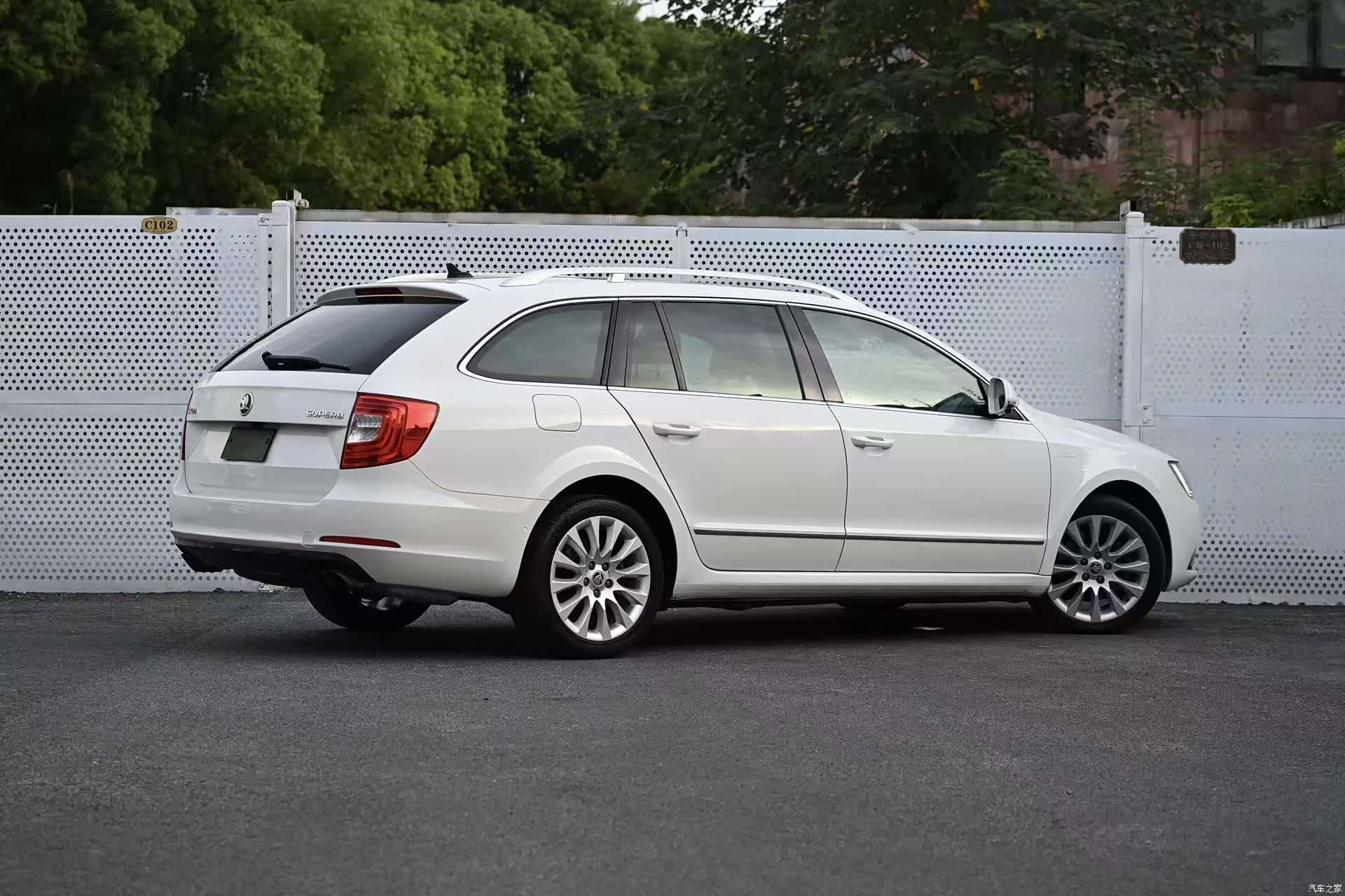 Skoda L&K, 2015 3